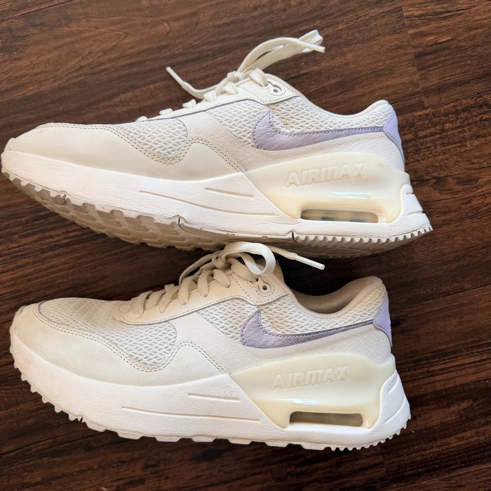 Nike Air Max - Picture 2 of 6